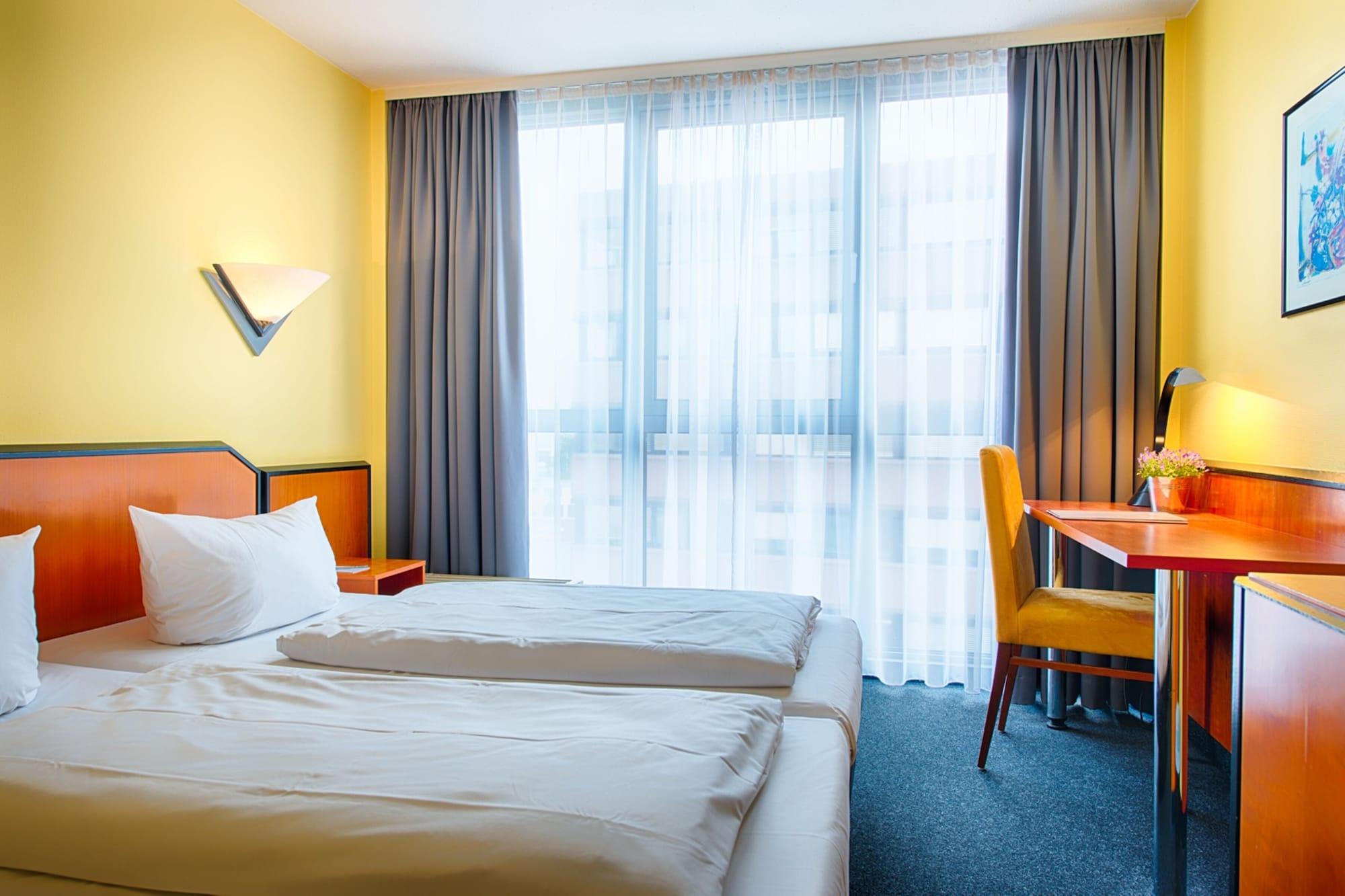 Achat Hotel Stuttgart Airport Messe Ngoại thất bức ảnh