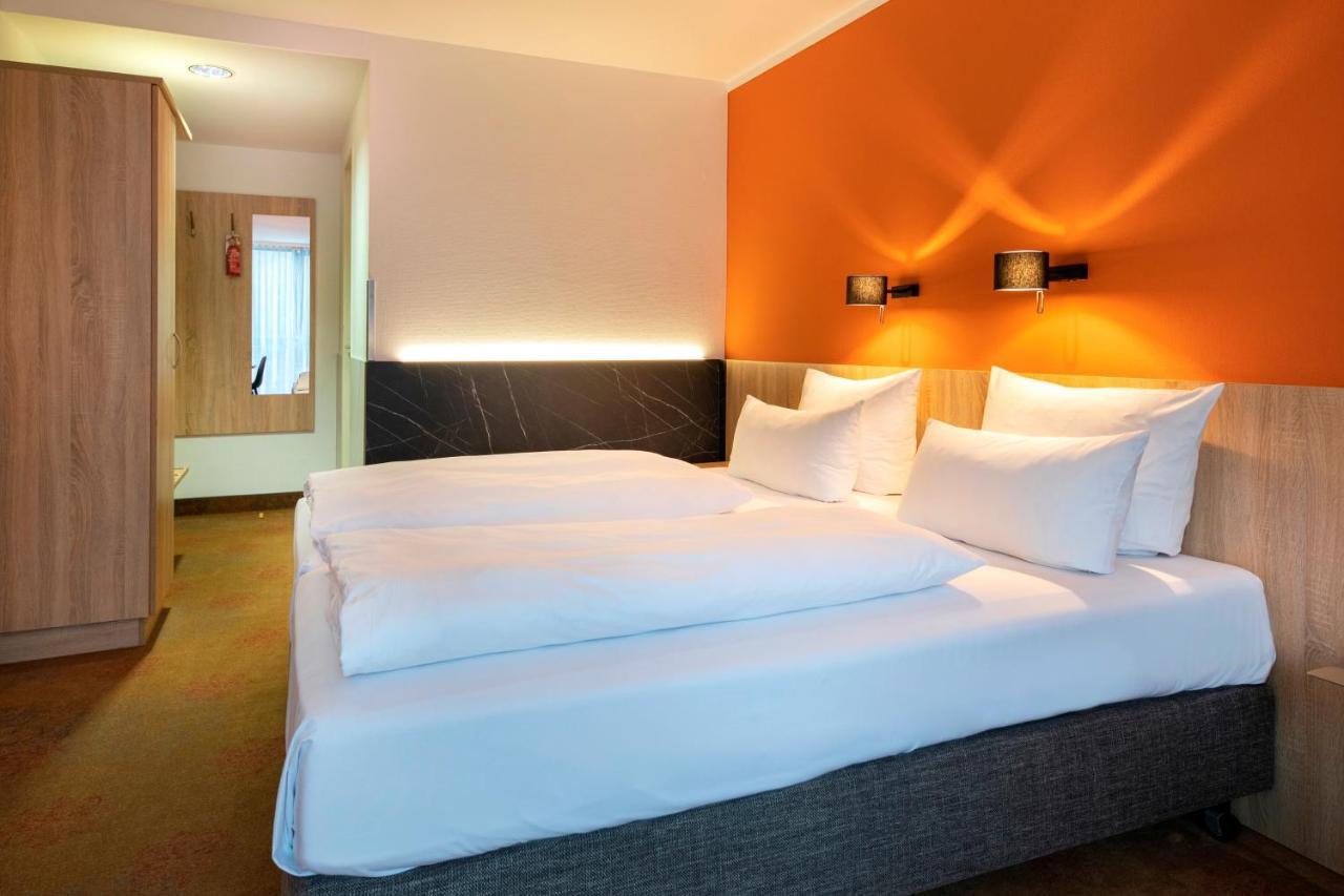 Achat Hotel Stuttgart Airport Messe Ngoại thất bức ảnh