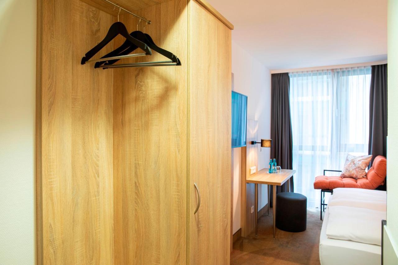 Achat Hotel Stuttgart Airport Messe Ngoại thất bức ảnh