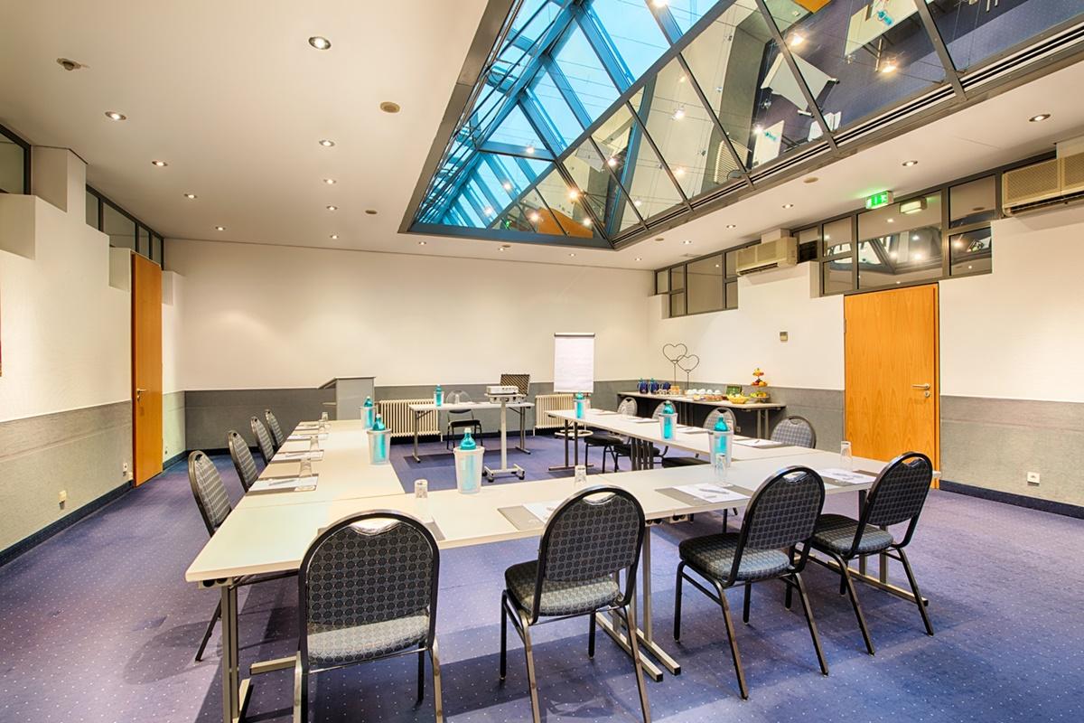 Achat Hotel Stuttgart Airport Messe Ngoại thất bức ảnh